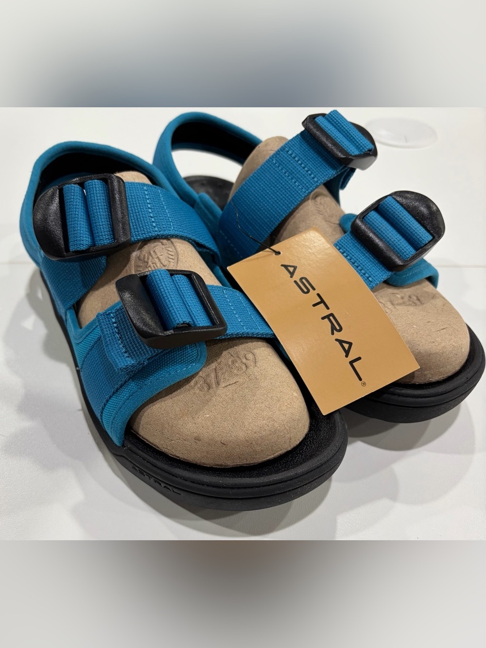 Astral Women’s Size 8 Webber Sandal Water Blue NWT Adjustable Straps